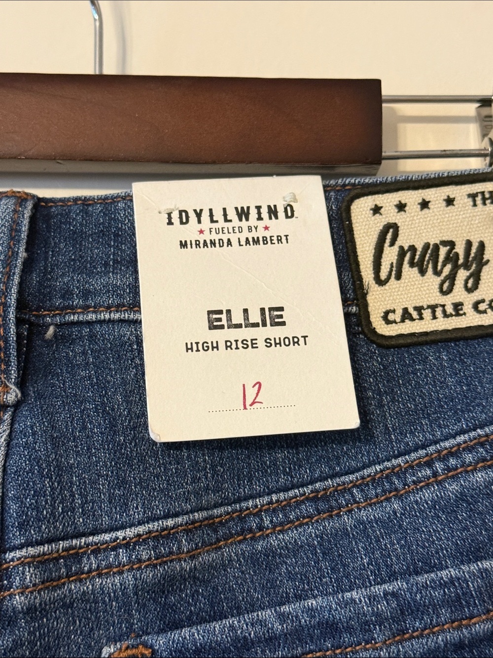 Idyllwind Denim Women’s Shorts with Patches - Picture 3 of 3